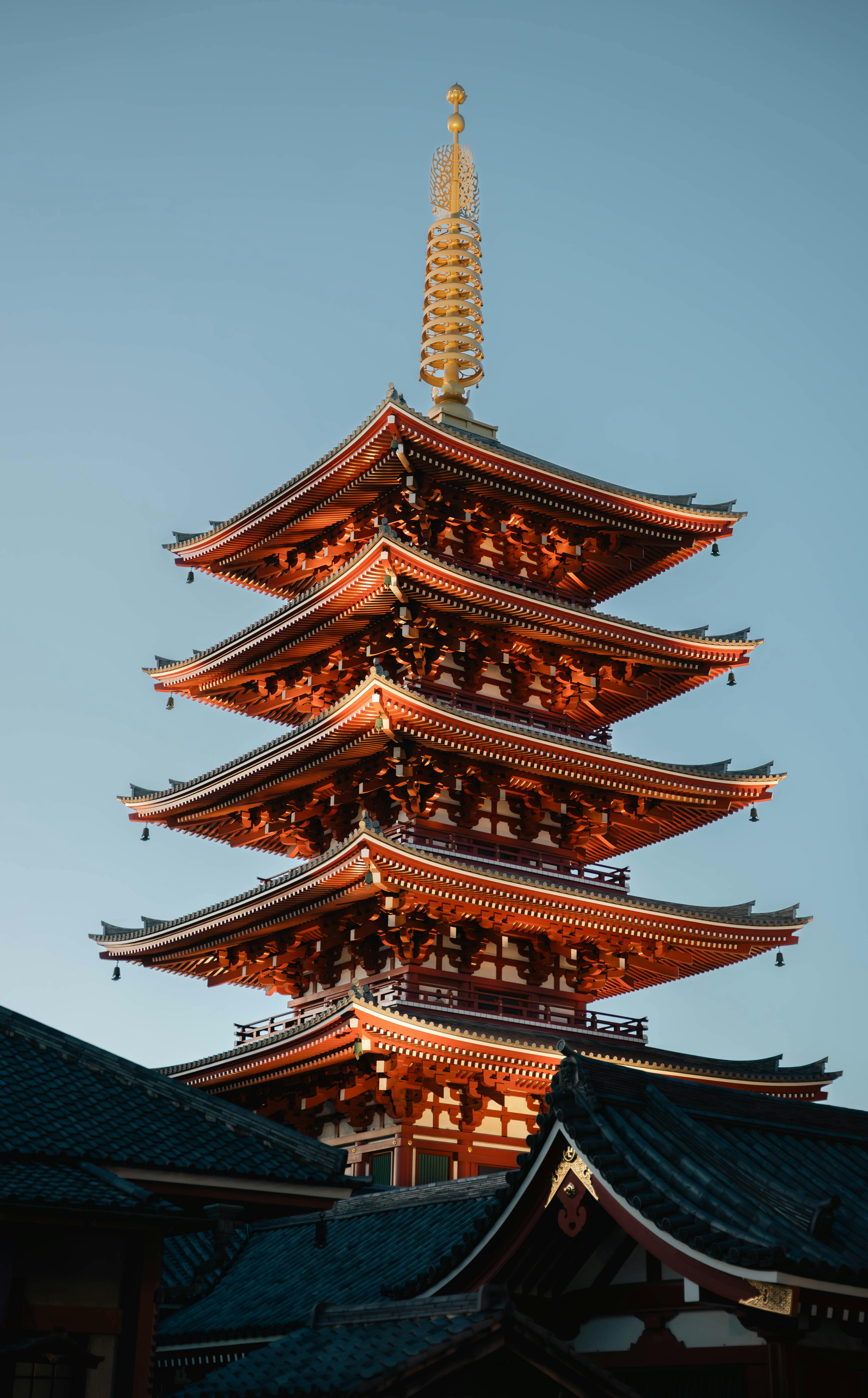 『음식으로 떠나는 해외 한 달 살기: 완벽한 현지인 되기』의 제2탄으로 ‘일본편’